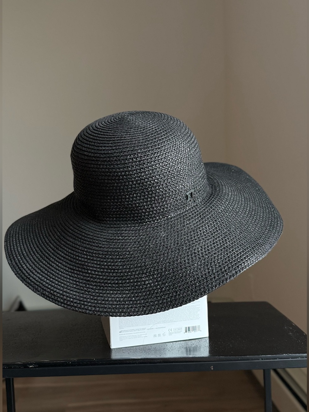 Eric Javits Hamptons Sun Hat - Picture 2 of 7